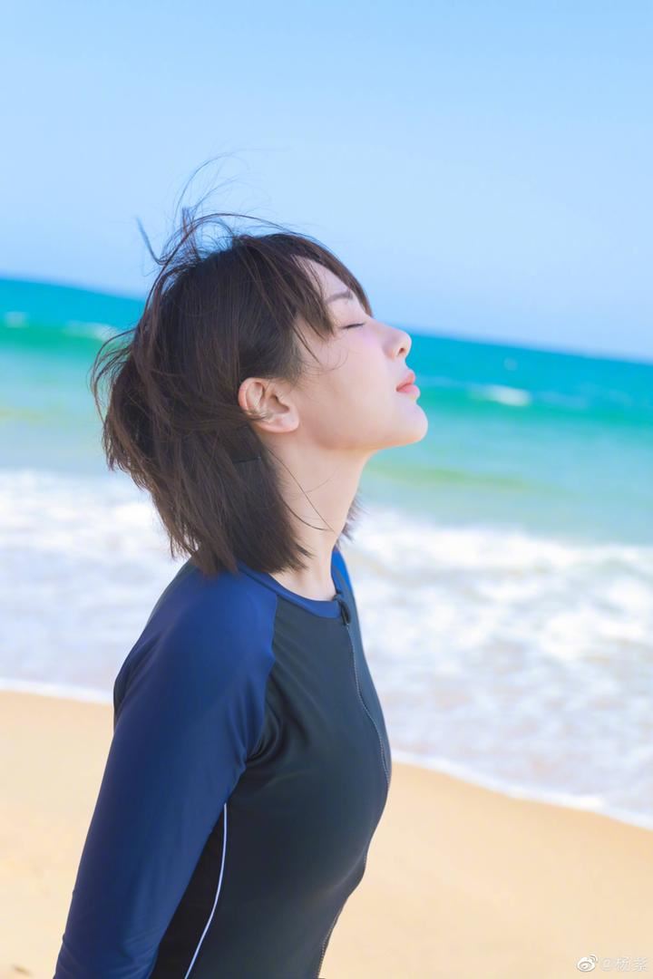 从这6件事就可以看出女生是否喜欢你！没事就爱撩头发？