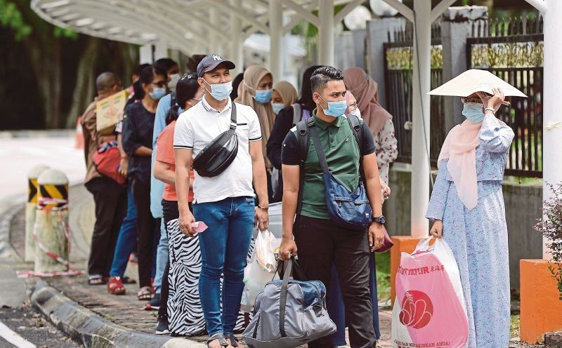 mulai hari ini, calon boleh mula semak permohonan ke universiti awam (ua)