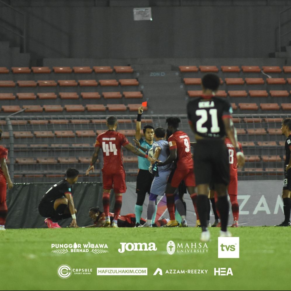 n. sembilan, sarawak united atau terengganu ii. siapa bakal juara liga premier?