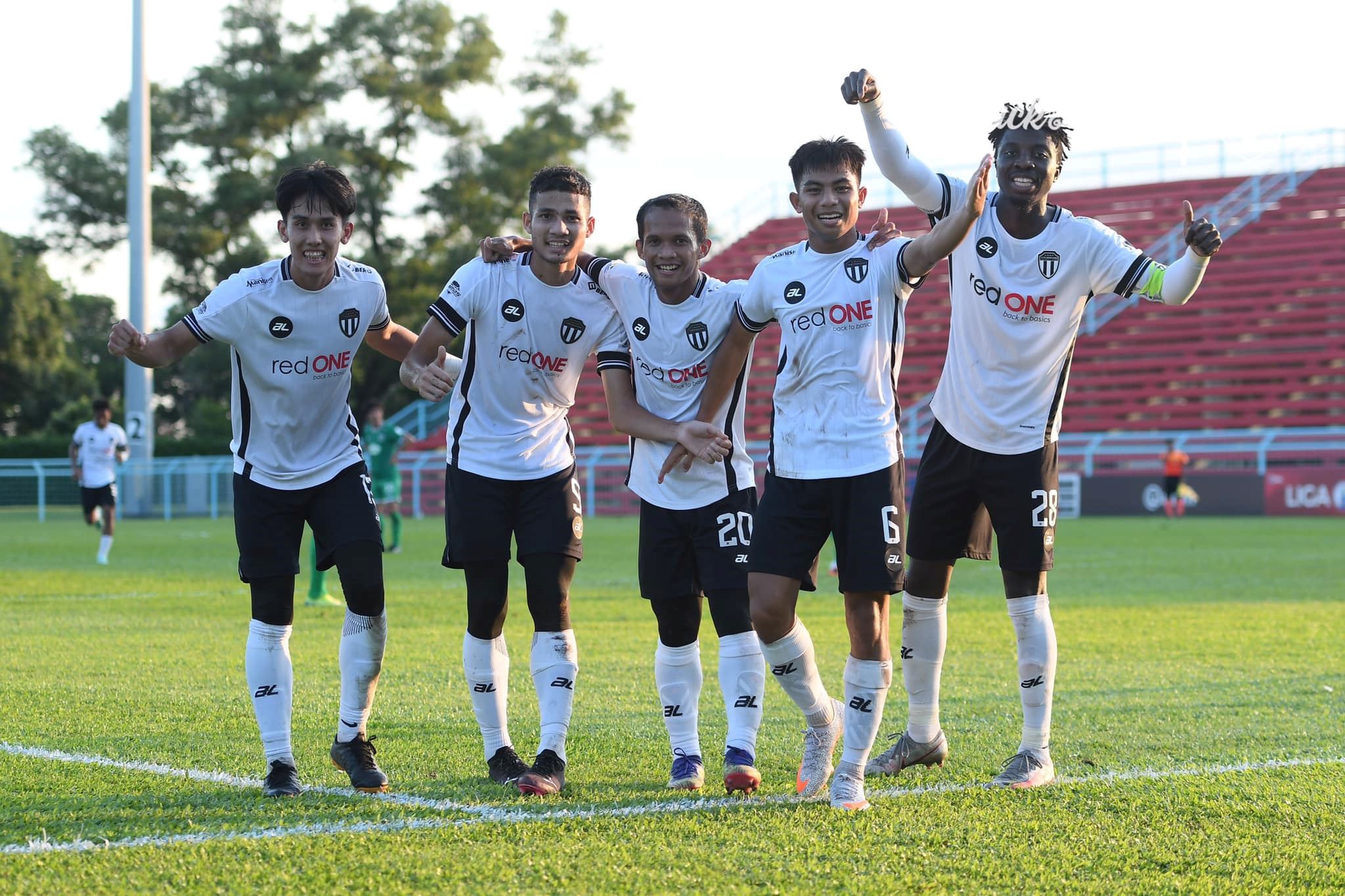 n. sembilan, sarawak united atau terengganu ii. siapa bakal juara liga premier?