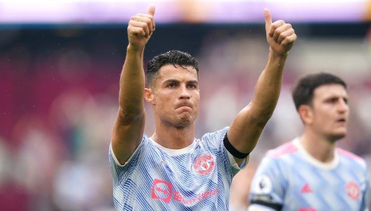 cristiano ronaldo disenarai forbes sebagai pemain bola sepak dengan bayaran tertinggi di dunia