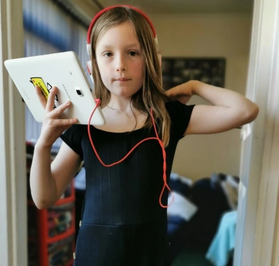 tekanan akibat lockdown, kanak-kanak ini cabut rambut sendiri sampai botak