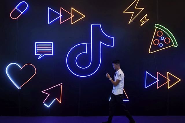 hanya 40 minit sehari masa diberikan remaja di china untuk melayari tiktok