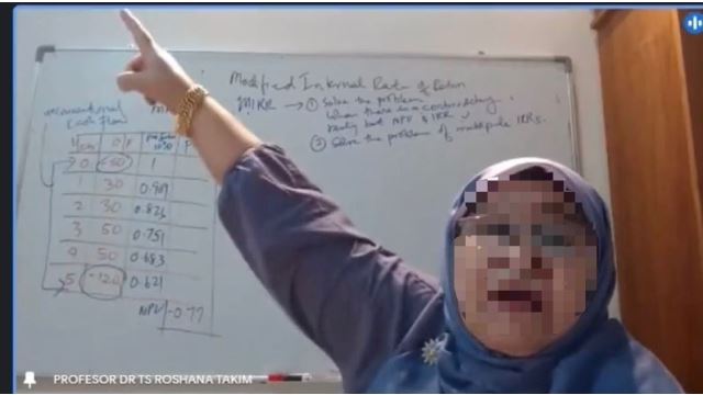 pensyarah hina pelajar b40 direhatkan pihak universiti dari tugasan