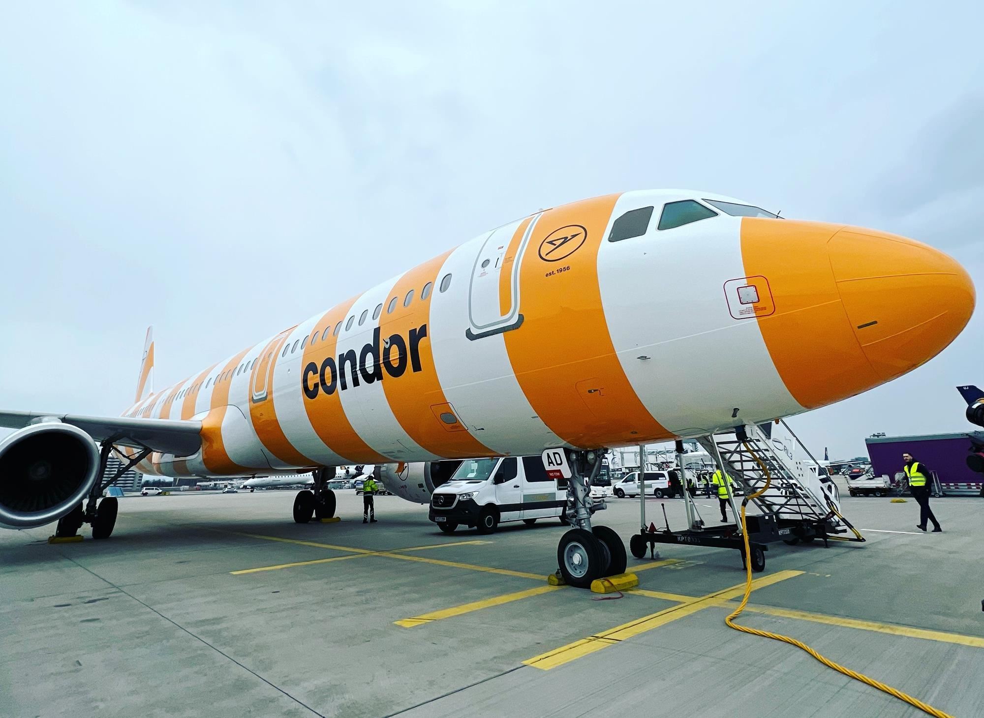 ada sebab kenapa syarikat ini perkenal pesawat corak gula-gula