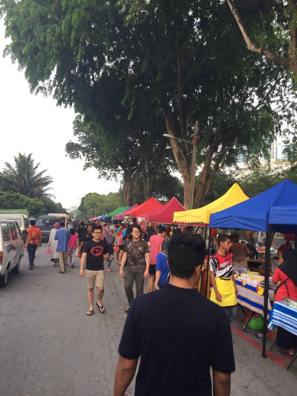 10 ramadan bazaars around selangor that you can visit this bulan puasa!