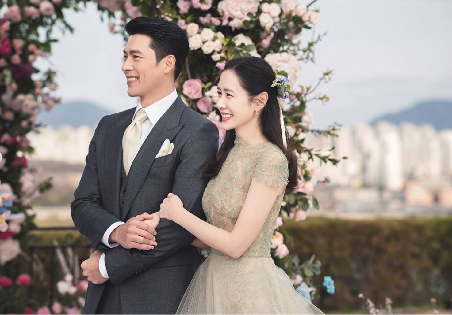 【娱乐】玄彬孙艺珍夫妻装现身机场！两人决定赴美度蜜月重温定情之地！ 