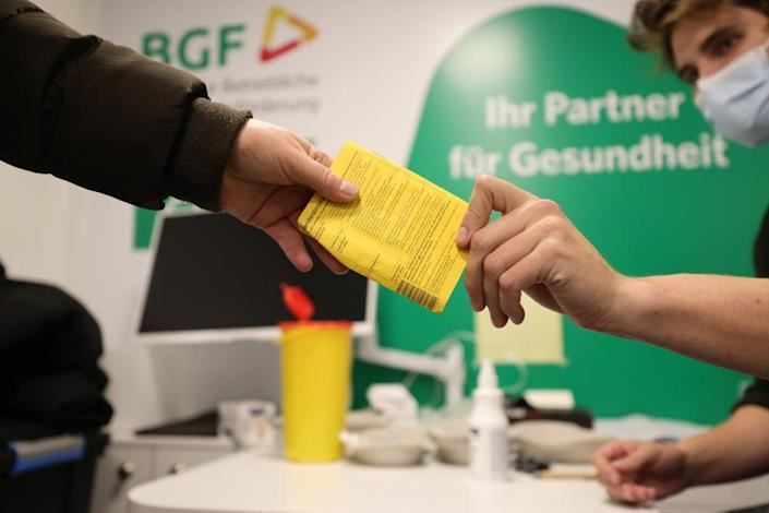 german man receives 90 doses of covid-19 vaccines just so he could sell fake passes!