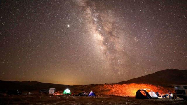 langit uae dijangka bakal dihujani hujan meteor ramadan ini