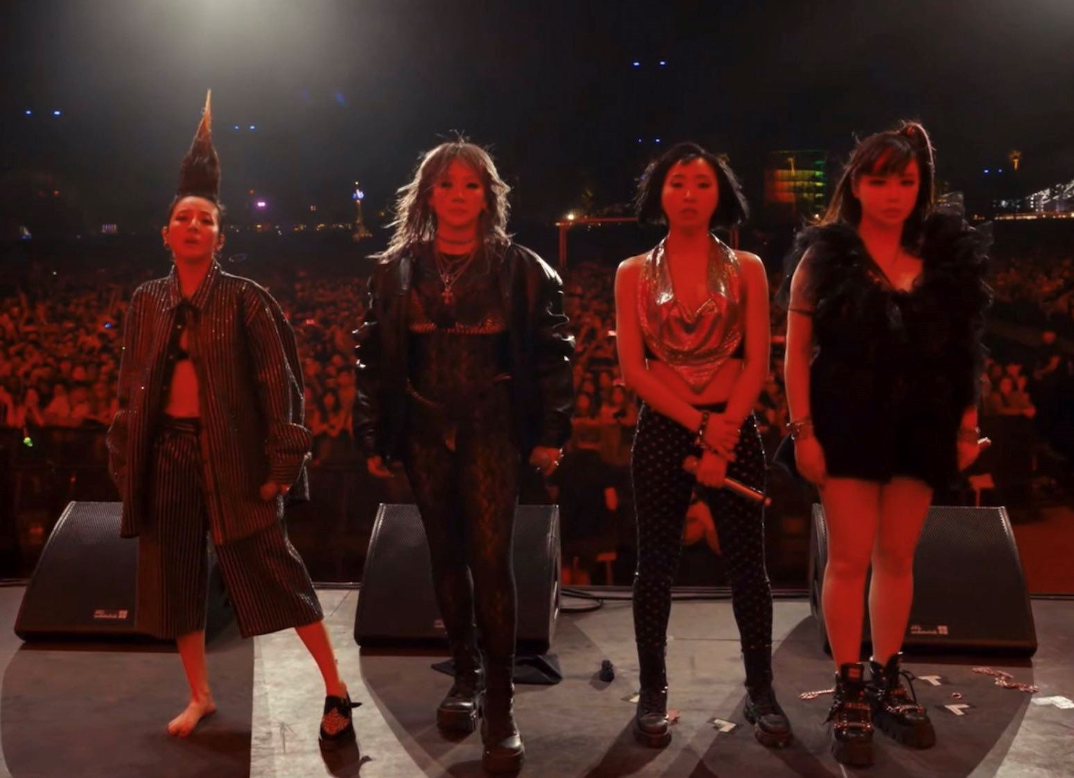 【娱乐】2ne1惊喜合体科切拉音乐节！粉丝激动落泪：拜托重启活动吧！ 