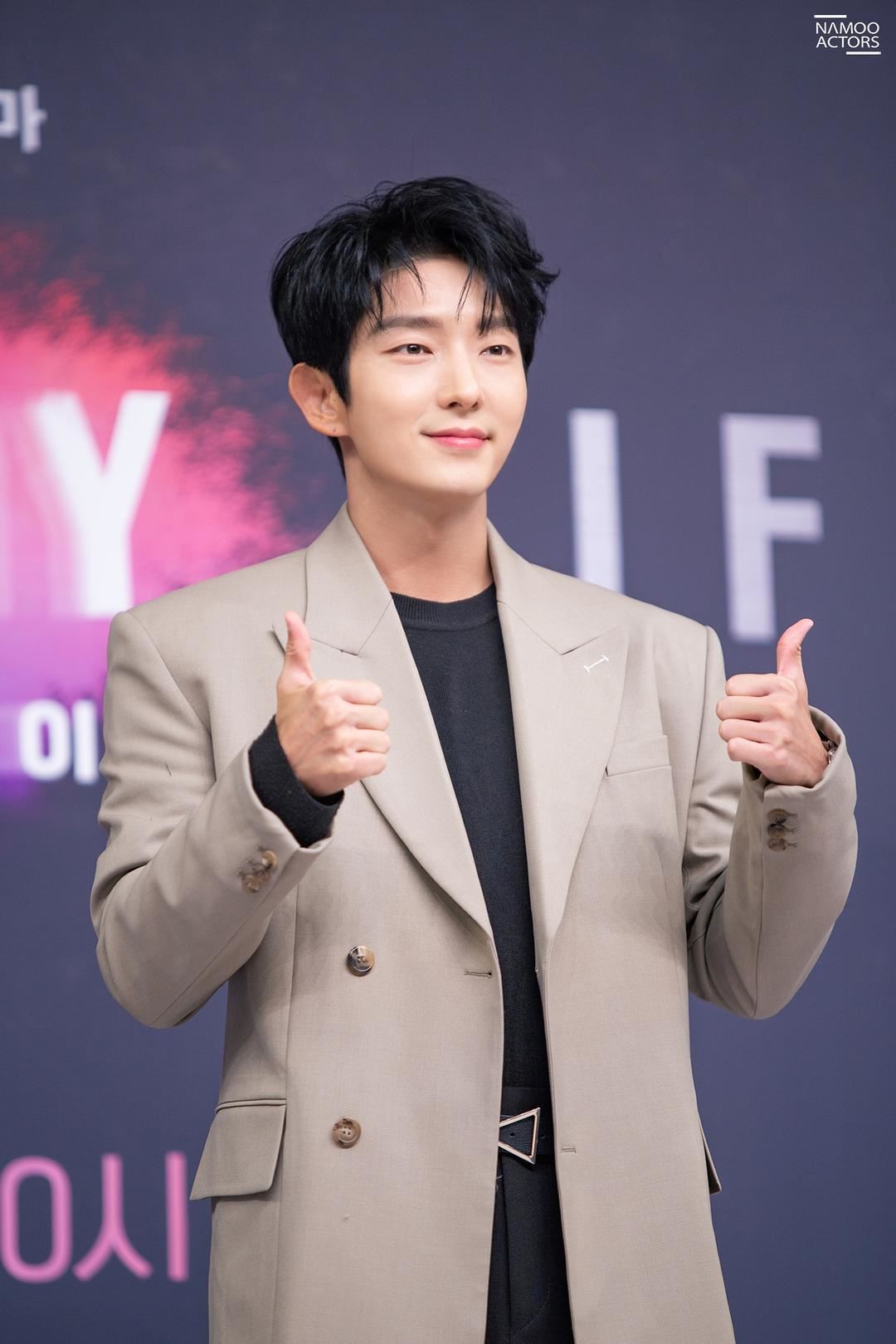 【娱乐】南韩解封首日即爆李准基确诊新冠？新剧《再次我的人生》取消拍摄！ 