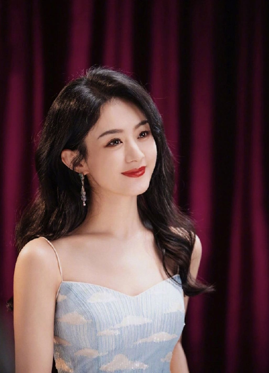 【娱乐】网传冯绍峰离婚后欲求复合？李冰冰“牵线”有望与赵丽颖再续前缘？ 