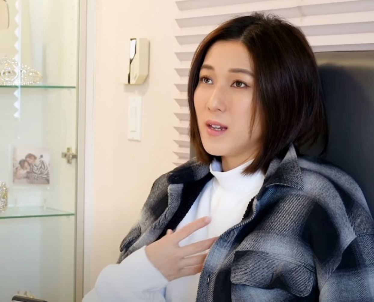 【娱乐】钟嘉欣怀第三胎圆老公心愿！称“卸货”后宣布封肚？ 