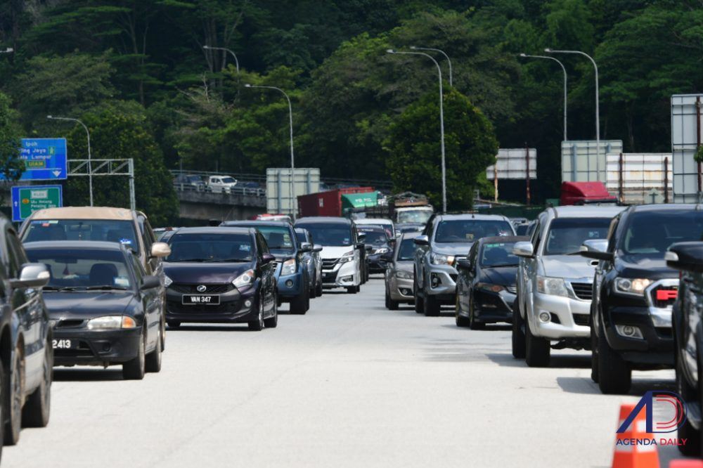sempena aidilfitri, orang ramai berpeluang dapat tol percuma, diskaun untuk balik kampung