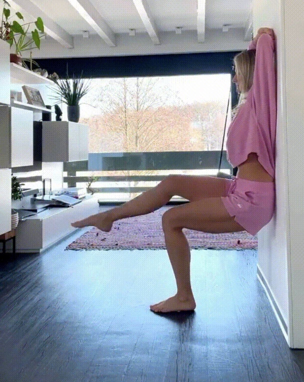 💪5招「靠牆运动」每日10分钟❗️赶走梨形身材🍐