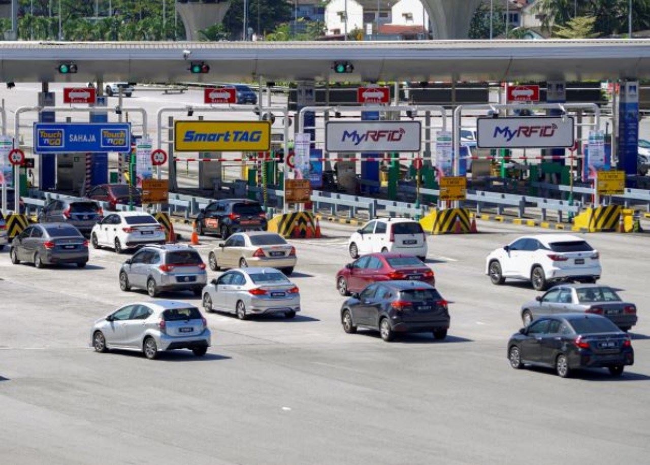 tol percuma, pengguna lebuhraya masih perlu sentuh kad tng
