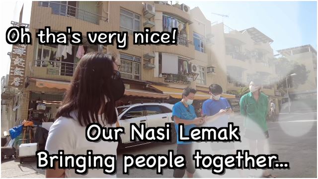 japanese couple gives out free nasi lemak bungkus in hong kong for ramadan