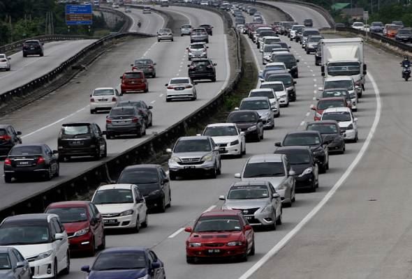 nampak pemandu lain langgar peraturan jalan raya? rakam & upload ke jpj!