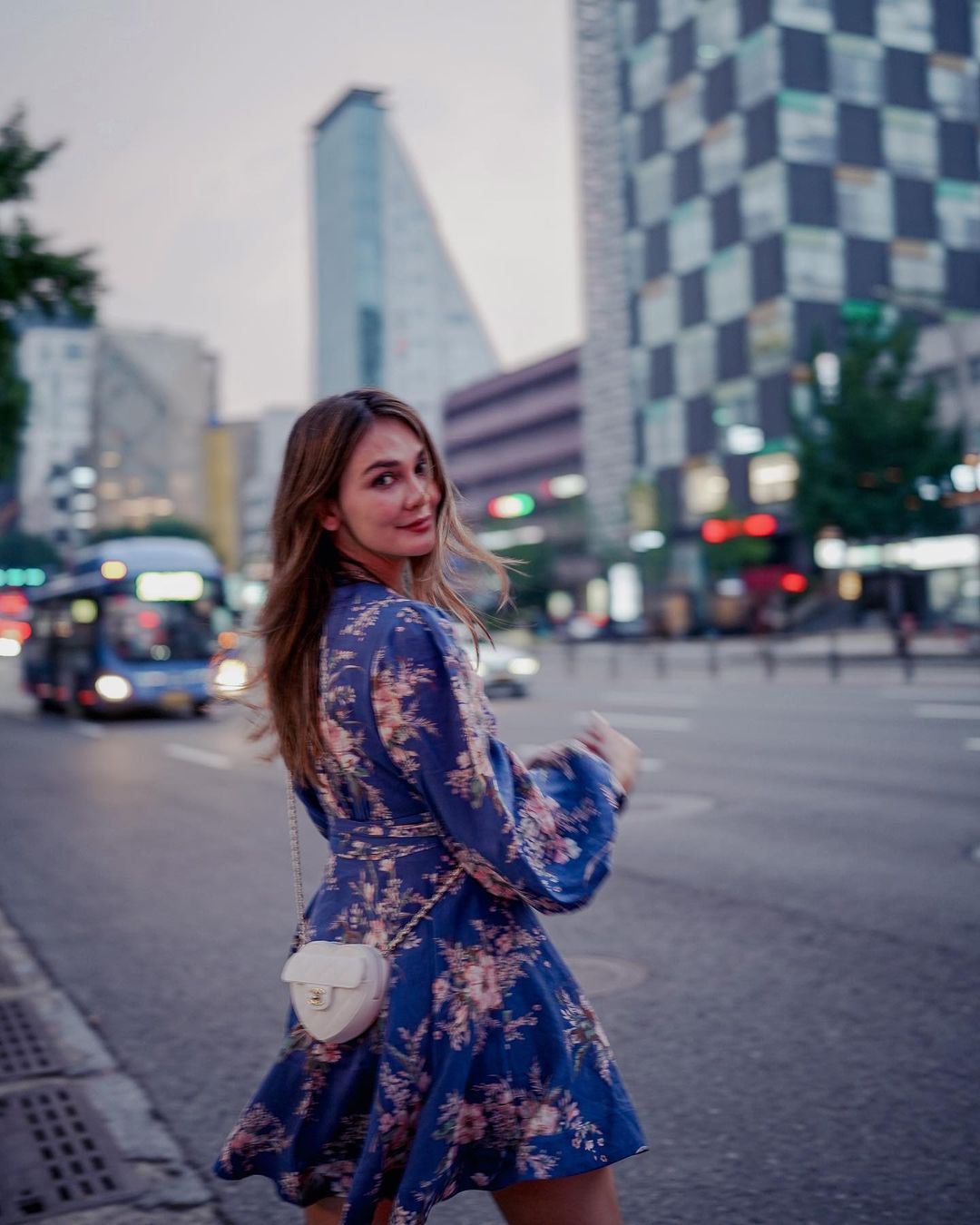 luna maya suka pada lelaki yang boleh ikut kemahuannya