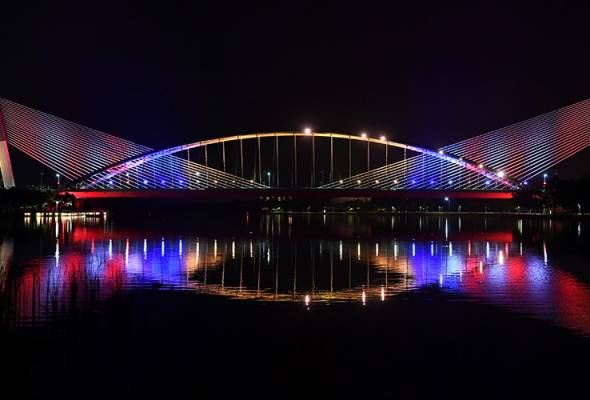 putrajaya bermandi cahaya jalur gemilang hingga 16 september