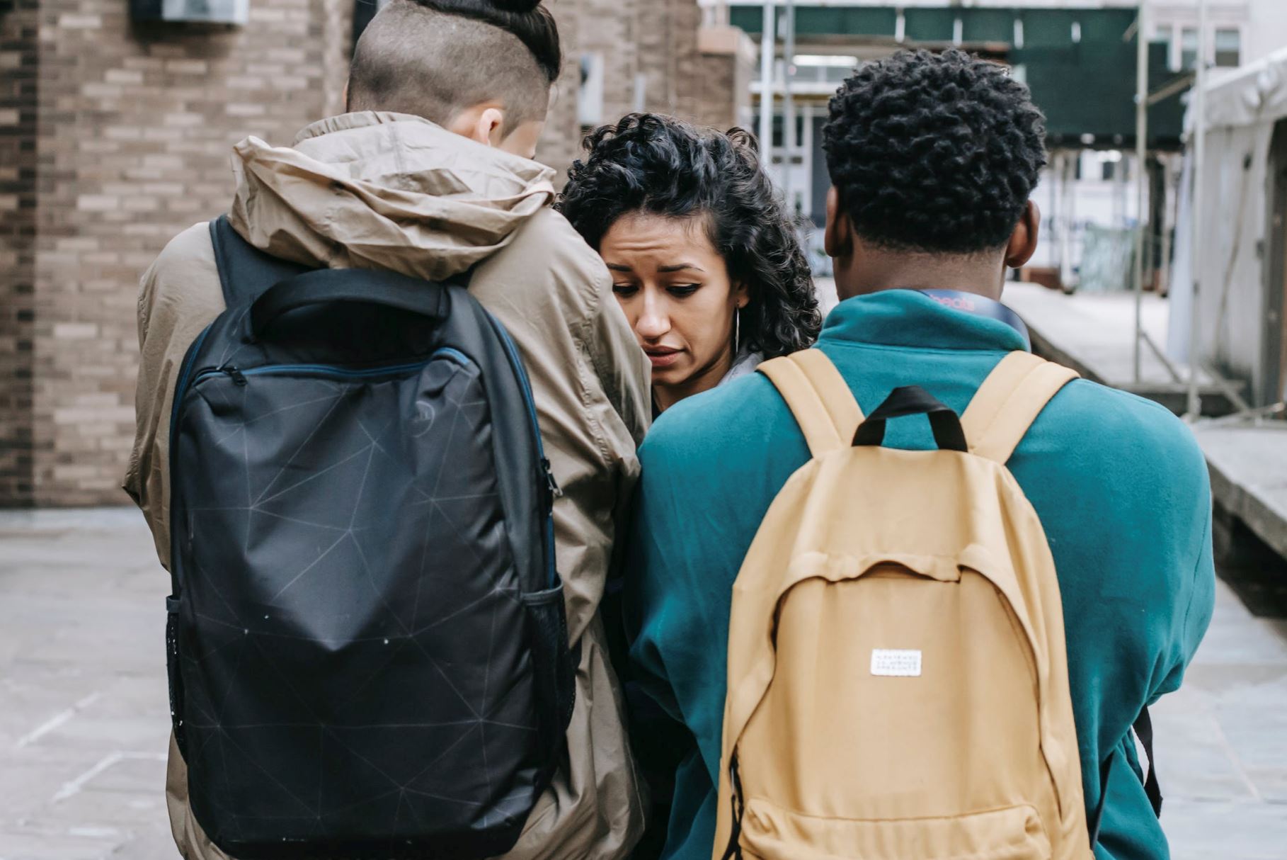 4个方式投报学校霸凌案！