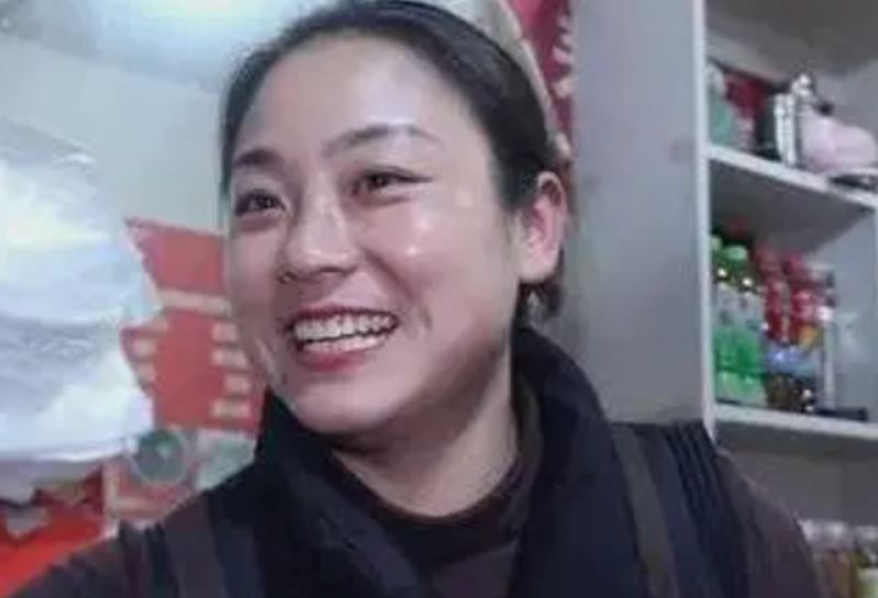 woman earns over rm6,000 a month but gives all her money to her younger brother