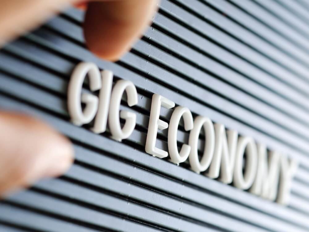 baik buruk bekerja di sektor ekonomi gig