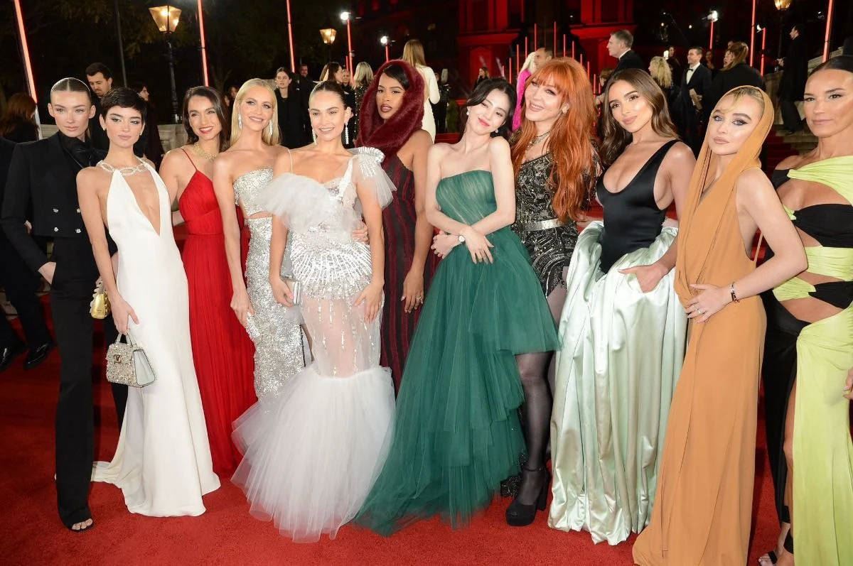 韩韶禧合照闯祸？凹造型摆pose被批心机！