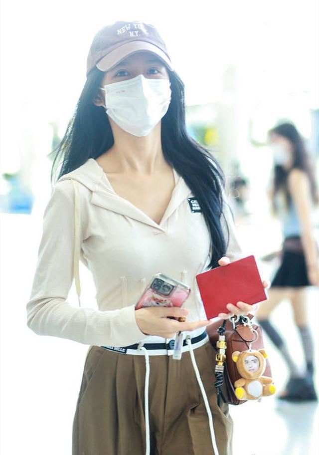 王大陆蔡卓宜官宣恋情！互称对方男女朋友！