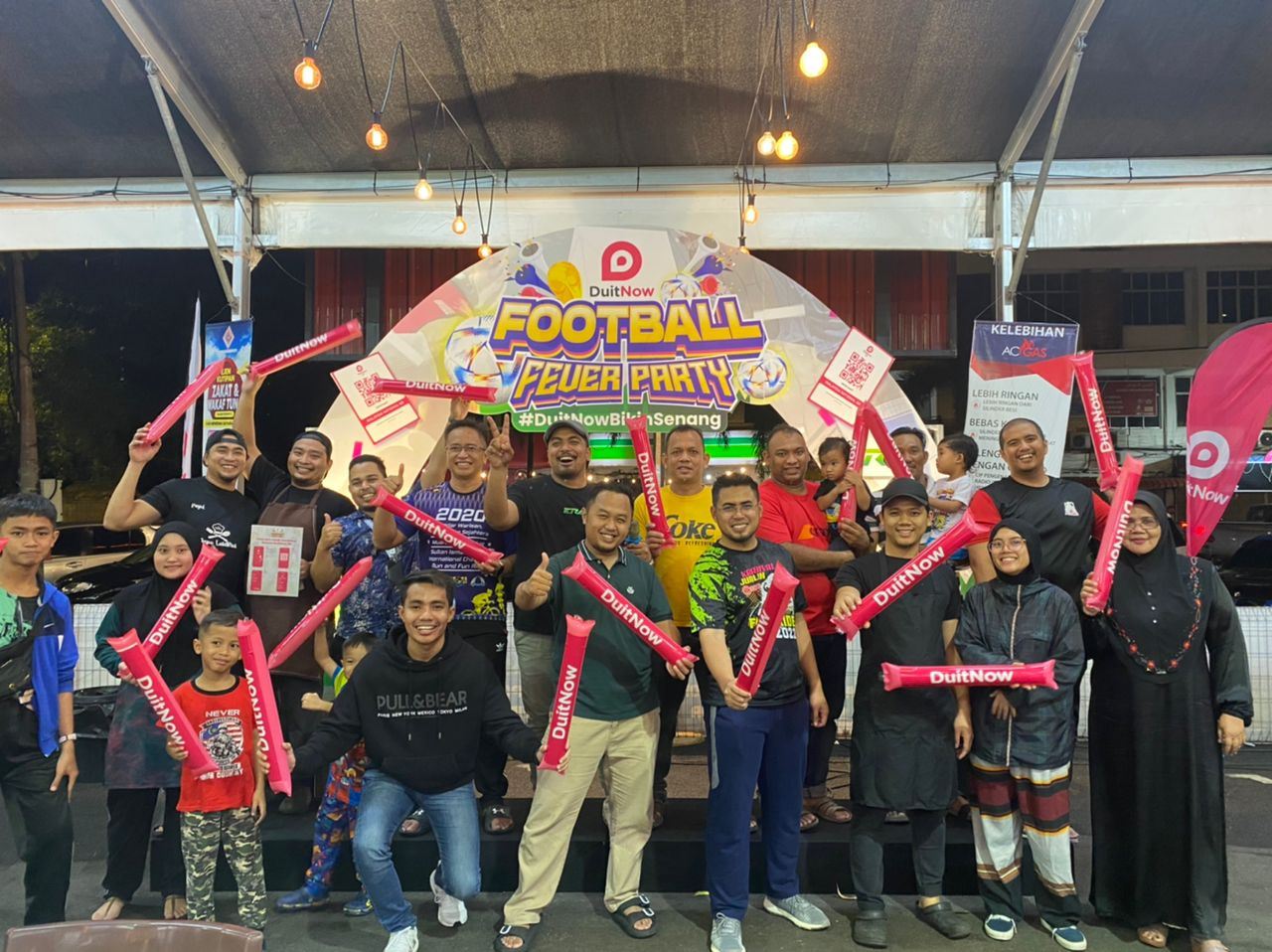 Participants at DuitNow Football Fever Party in Terengganu