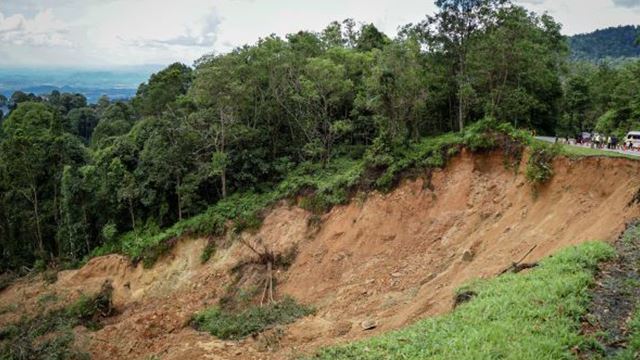 tanah-runtuh-batang-kali-640_1.png