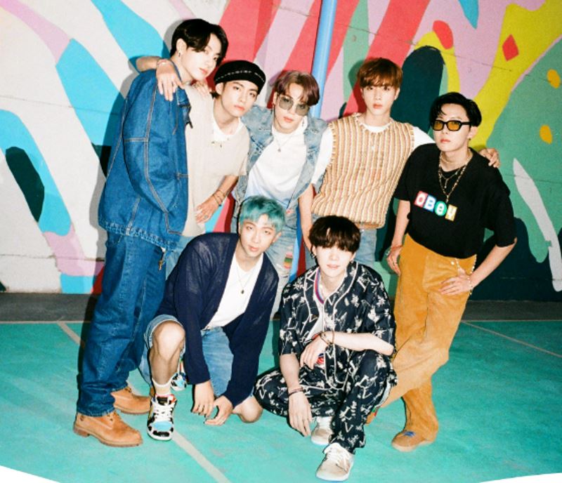 south korean actress, honey lee said she says she gave birth shortly after dancing to bts’ “dynamite”