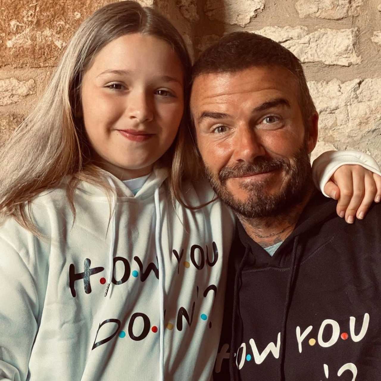 lagi rela naik bas, anak bongsu david beckham malu ada ibu bapa terkenal