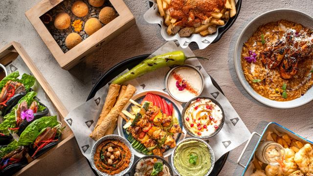 Pelbagai hidangan menyelerakan di Golf Arena