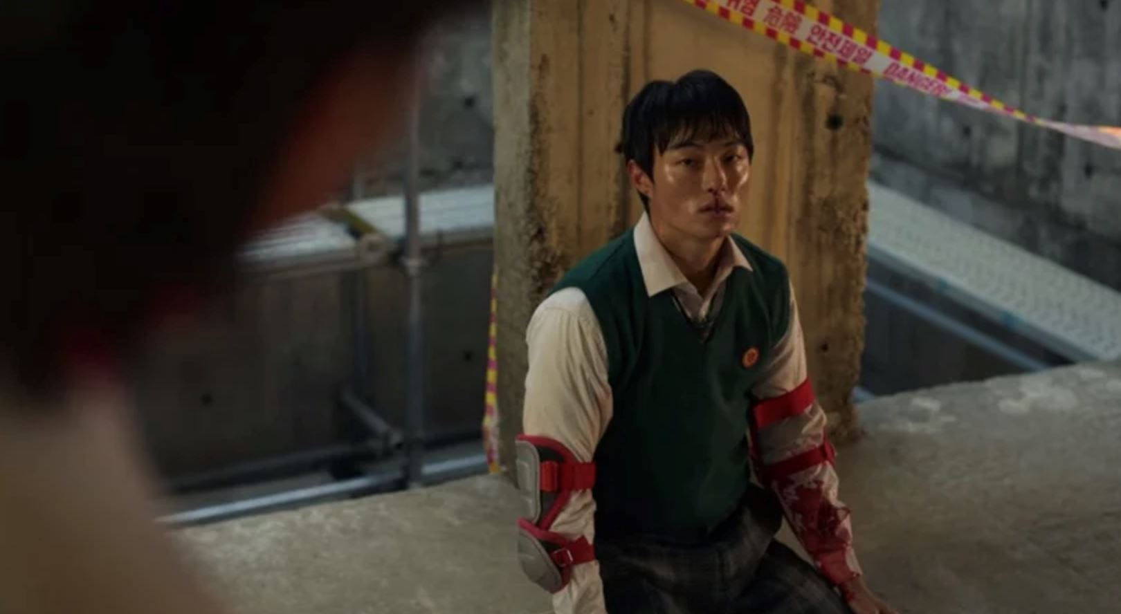 《僵尸校园》5大伏笔❗️网友坐等第二季：青山变半丧尸❓