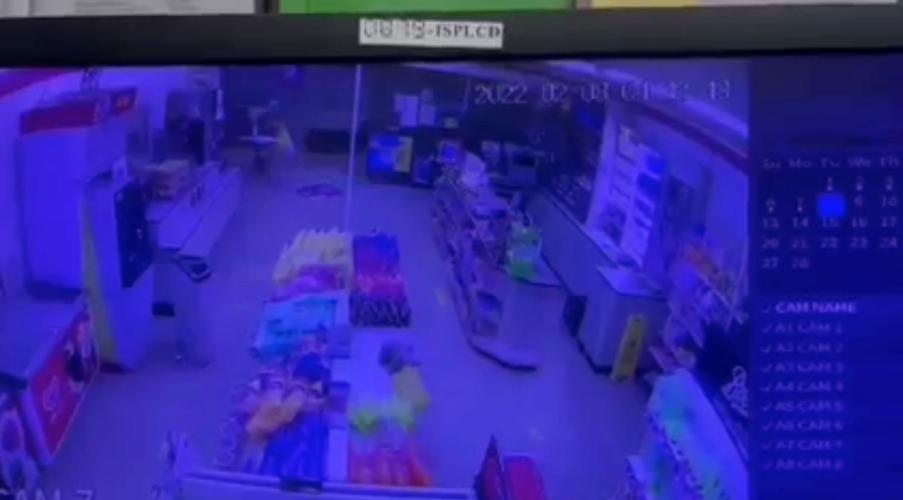 cctv footage went viral, showing thieves blowing up atm machine in klang