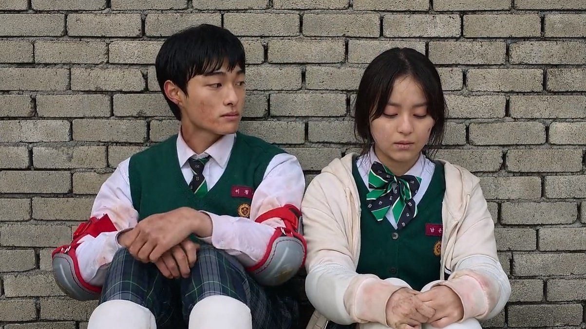 《僵尸校园》亲吻朴持厚❗️原来是尹灿荣的初吻呀😘