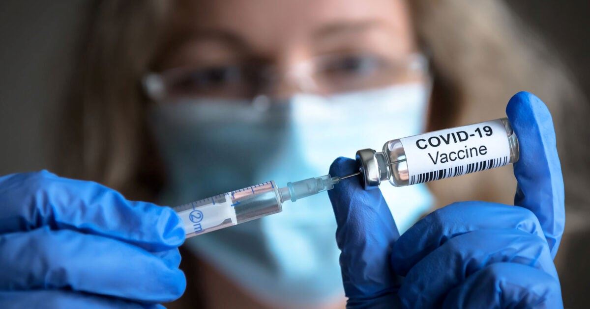 vaccines reduces risk of developing covid-19, but do vaccines protect against long covid?