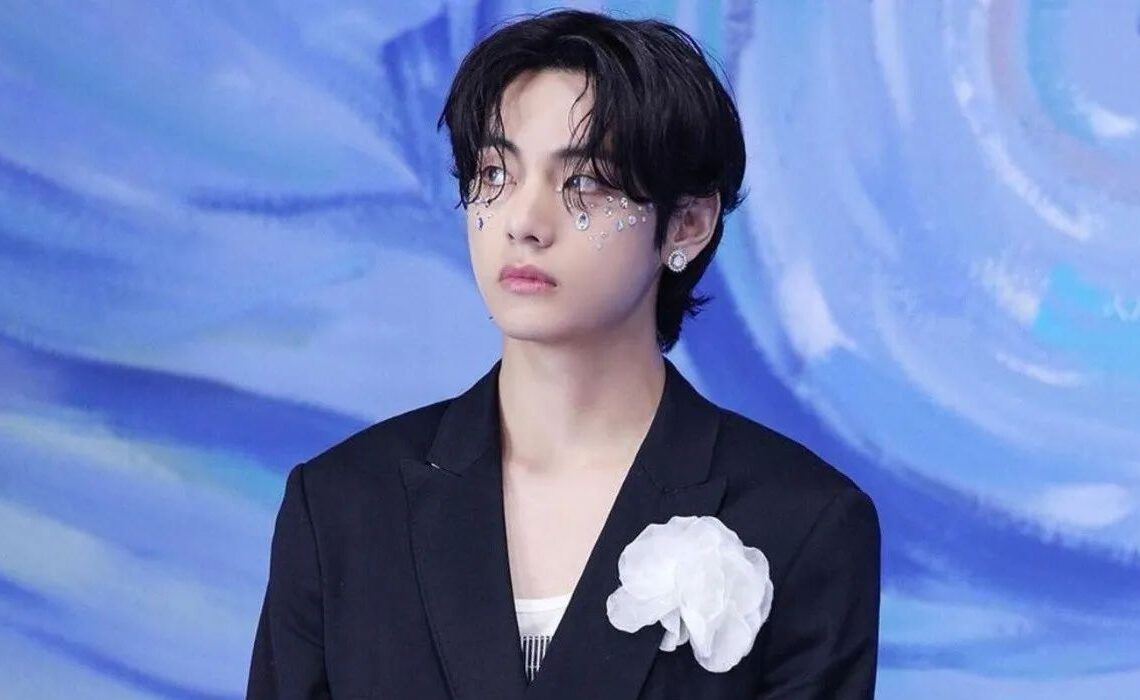 alami simptom sakit tekak, anggota bts, v dijangkiti covid-19