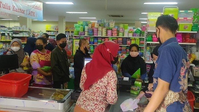 nak beli minyak masak, kena celup dulu jari dalam dakwat 