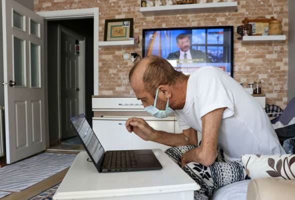 warga turki catat rekod dijangkiti covid-19 sepanjang 14 bulan