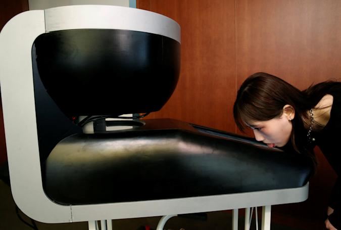 japan pioneers “lickable” tv screens that imitates food flavors