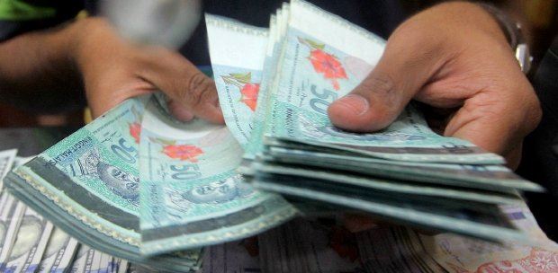 beware! scammers impersonate flood victims to secure cash aid