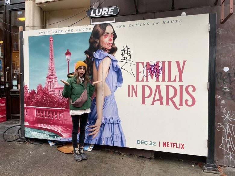 人设被讨厌❗️《emily in paris》广告被破坏❗️lily collins无奈苦笑