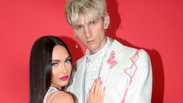  megan fox sah bergelar tunangan machine gun kelly
