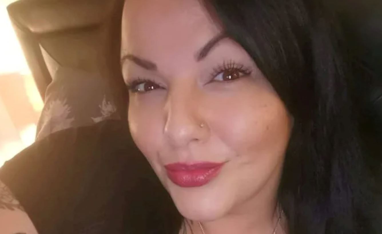 disangkakan migrain, rupanya wanita ini rupanya punya tumor sebesar 4 inci