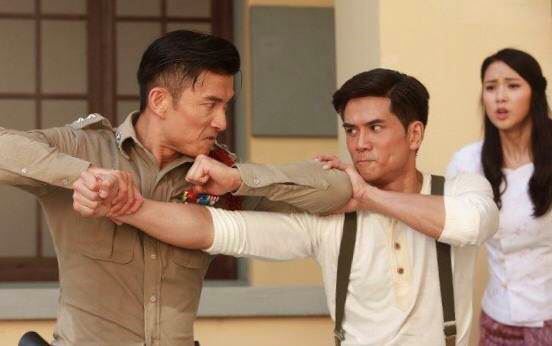 《铁拳英雄》拳拳到肉❗️陈展鹏为角色脱水 跑厕所高达20次💧