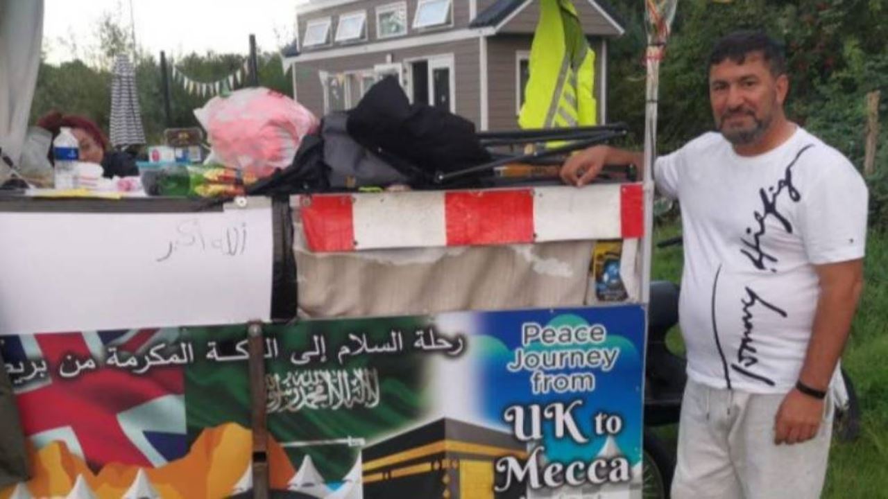 kagum lihat lelaki jalan kaki 11 bulan dari uk ke mekah 