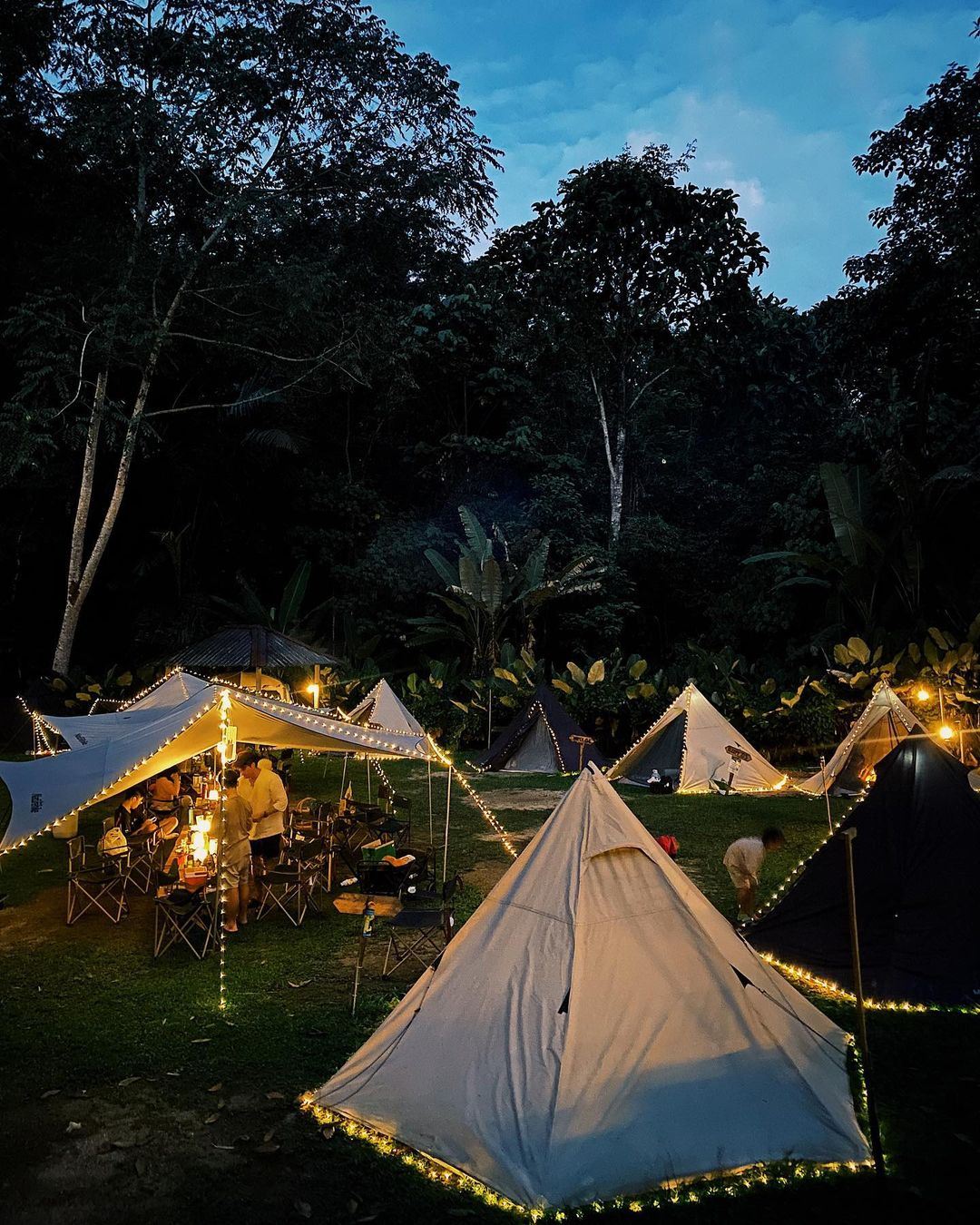 live your best life at these 8 selangor’s most instagram-worthy glamping spots!