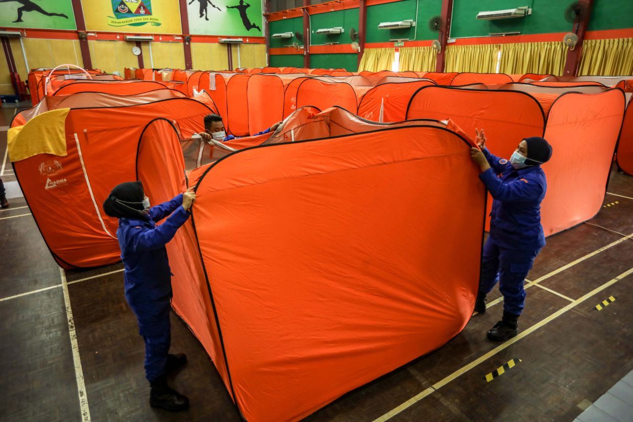 over 400 flood victims in kedah safely evacuated to relief centers